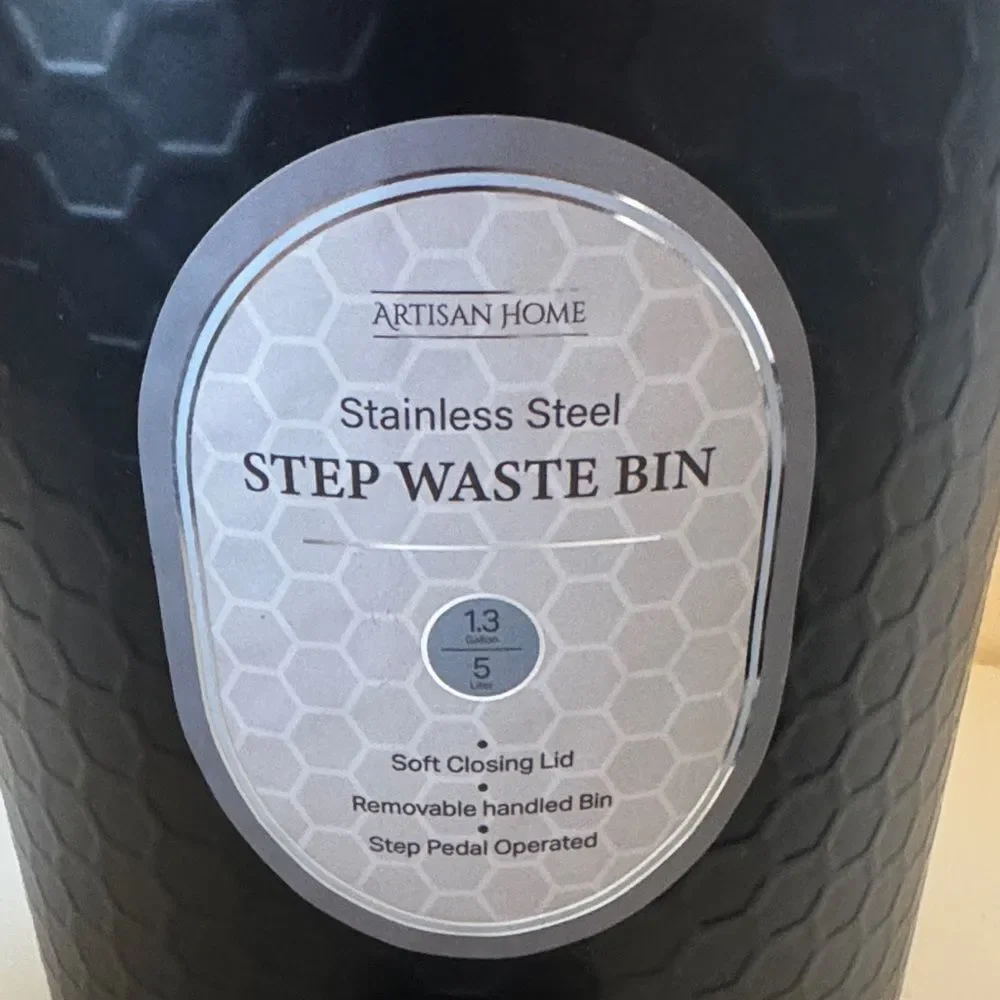 🔥Artisan Black Stainless Steel Step Waste Bin New